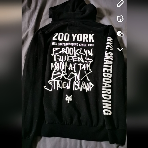 hoddie - Picture 2 of 2